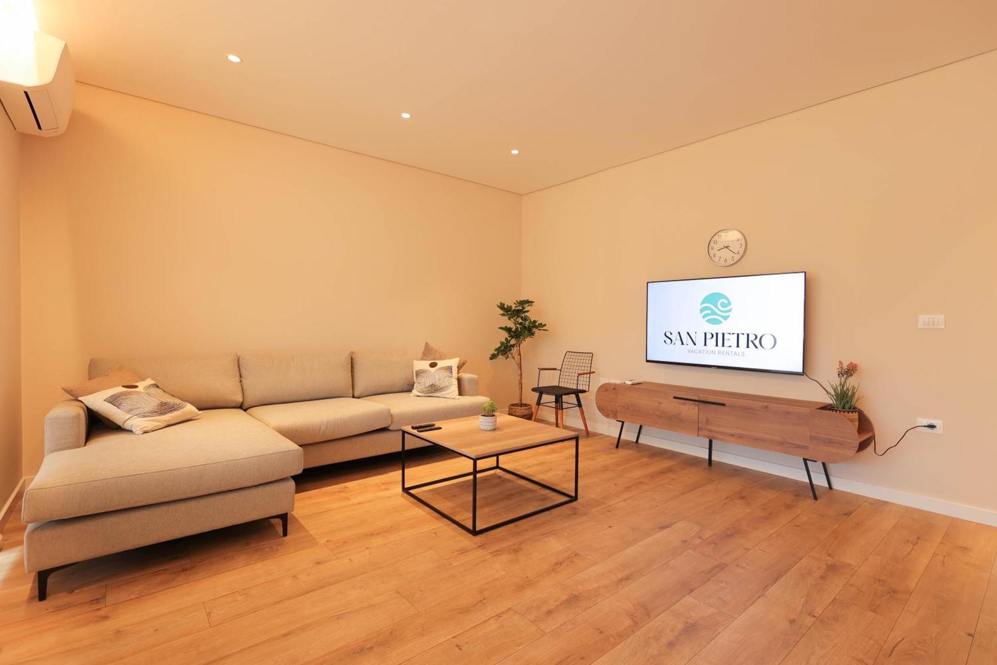 Sanpietro Vacation Rentals Plazhi San Pietro Екстериор снимка