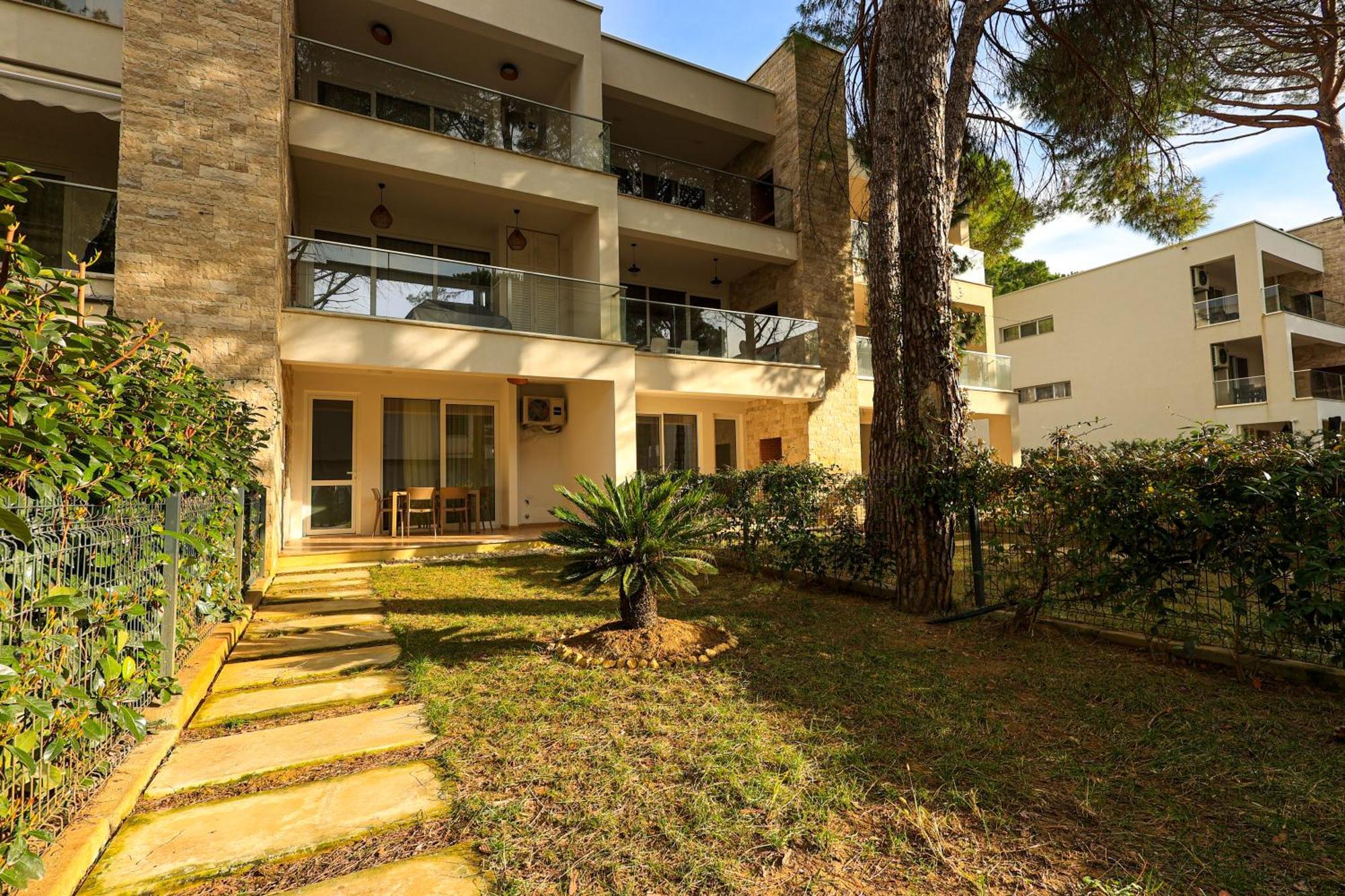 Sanpietro Vacation Rentals Plazhi San Pietro Екстериор снимка