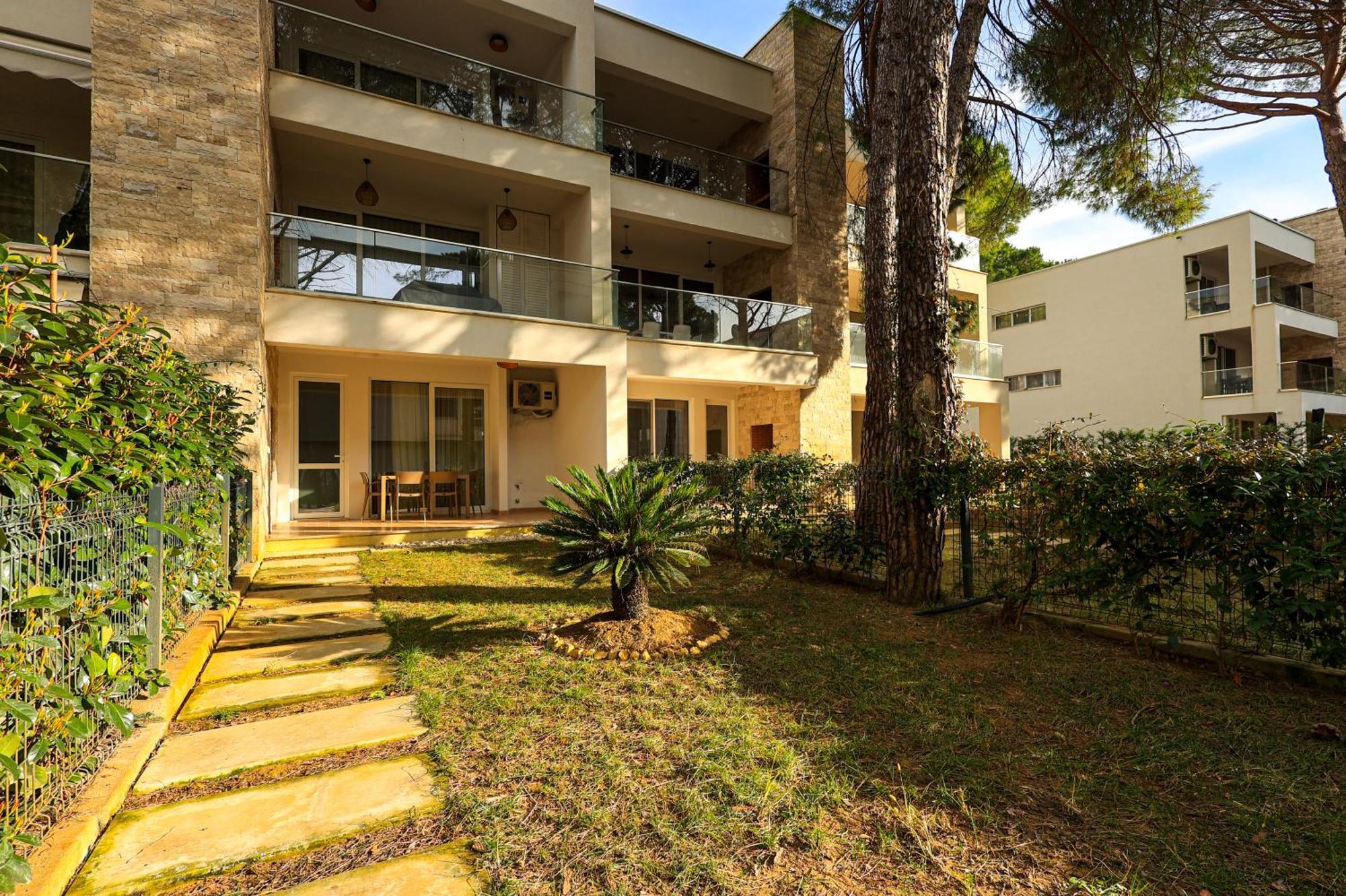 Sanpietro Vacation Rentals Plazhi San Pietro Екстериор снимка